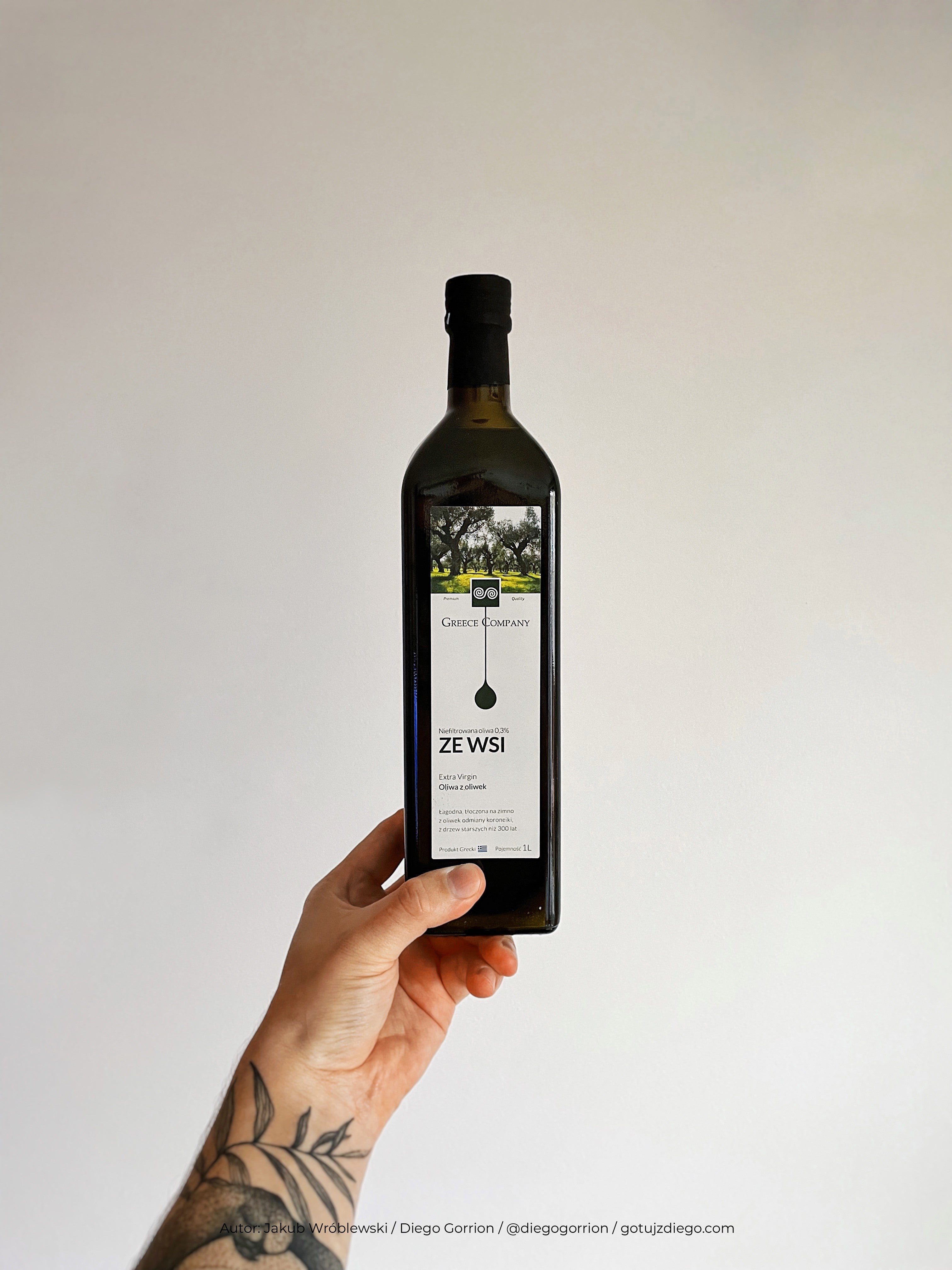Olive oil FROM THE VILLAGE unfiltered Extra Virgin mild 0.3% 1 l
