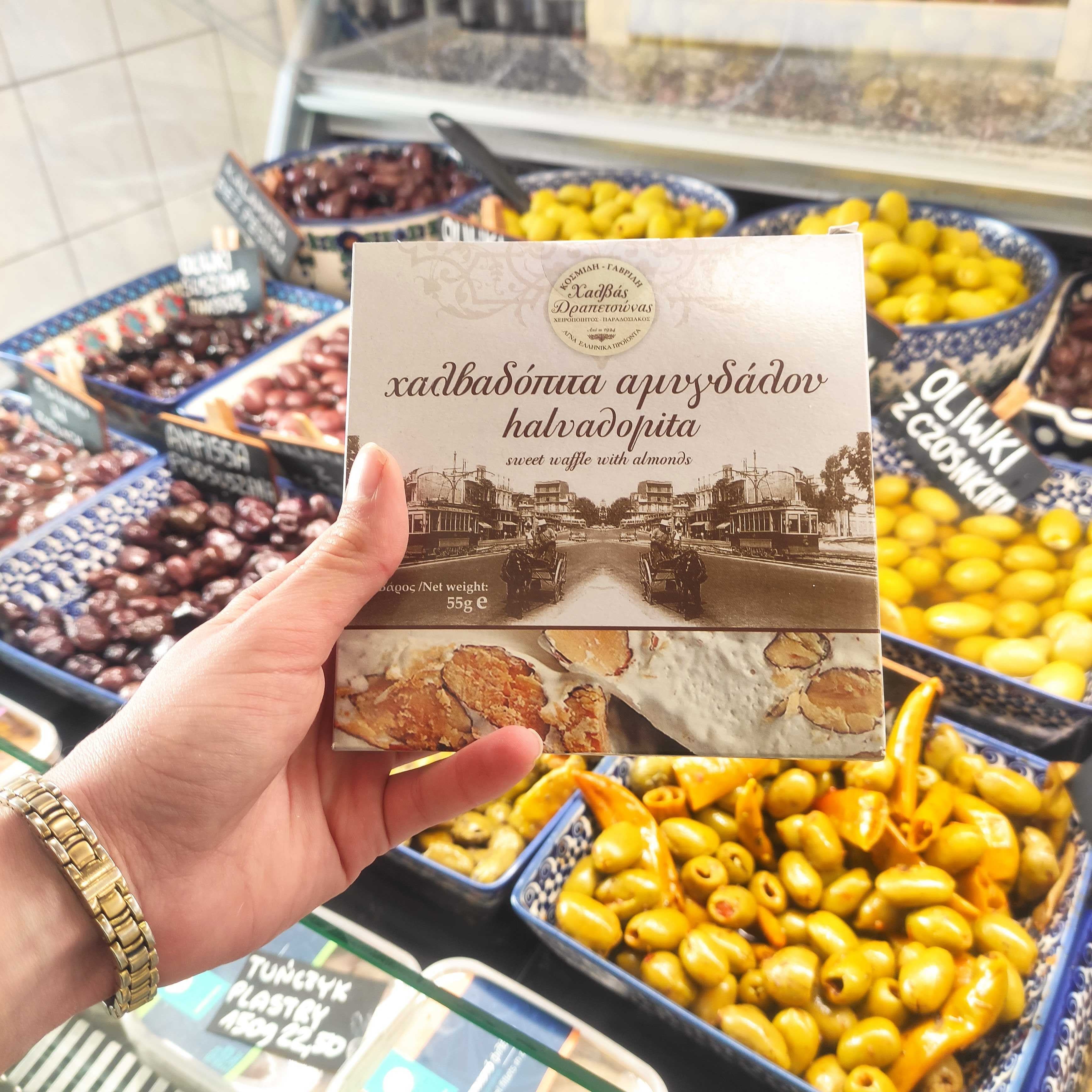 Chalvadopita with nougat and almonds 55g